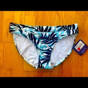 Title Nine swim bottoms NWT! Size L gorgeous!